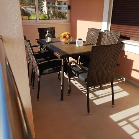 Lejlighed With Parking Space - 18045 *